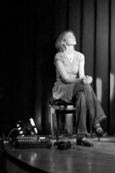 5 Jahre lang wesentlich mehr als nur Stimme und Gesicht von Botany Bay: Laura Dietrich